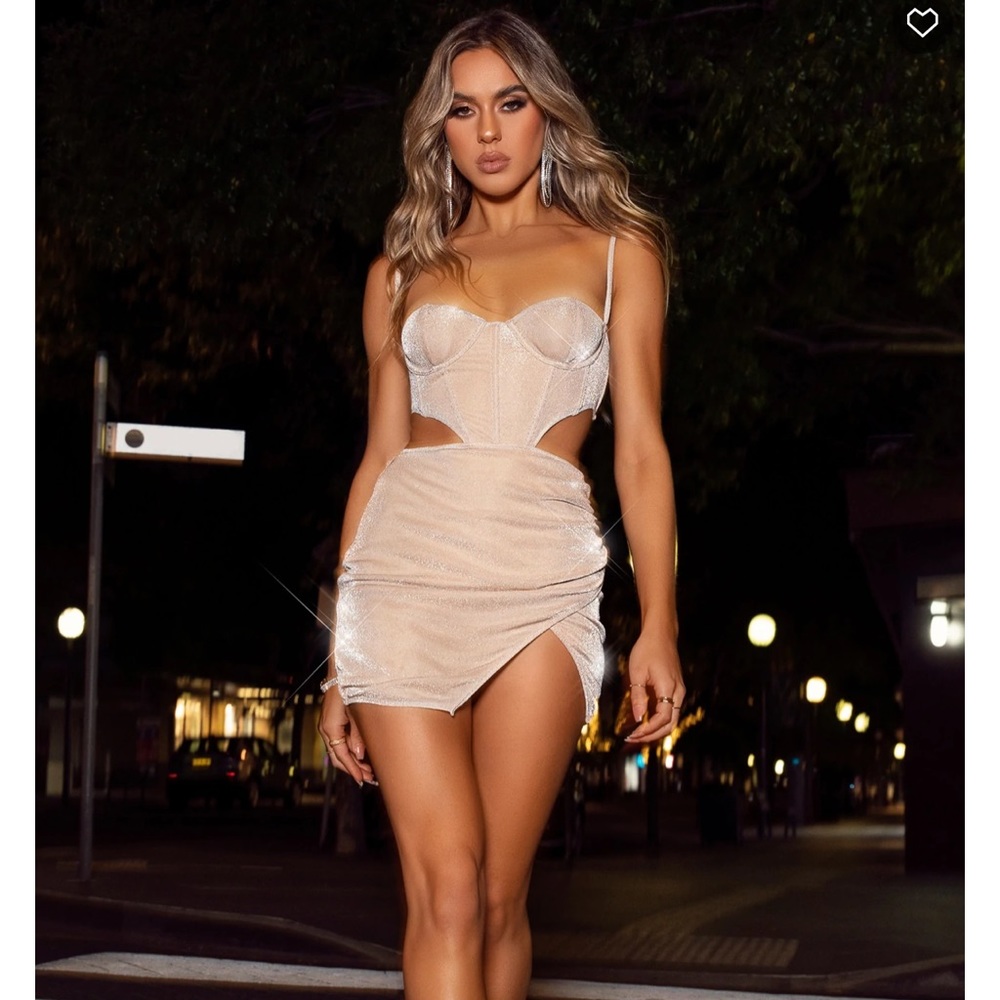 White fox dress
